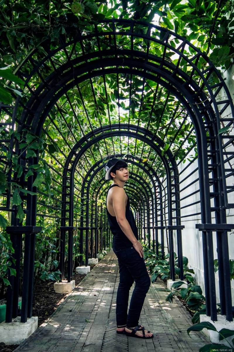 ถอดโชว์เรือนร่าง 858