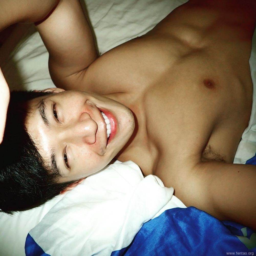 ถอดโชว์เรือนร่าง 858