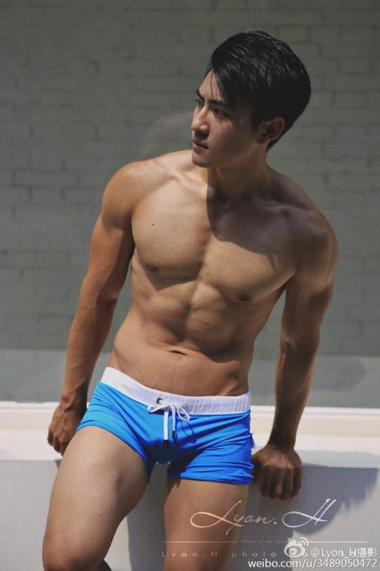 ถอดโชว์เรือนร่าง 863