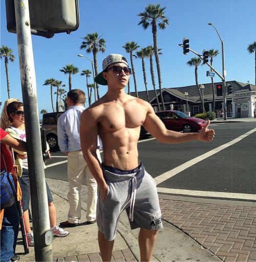 ถอดโชว์เรือนร่าง 864