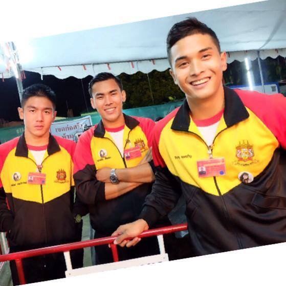 พัฒพล จากรั้ว จปร. ทหารล่ำบอกเลย