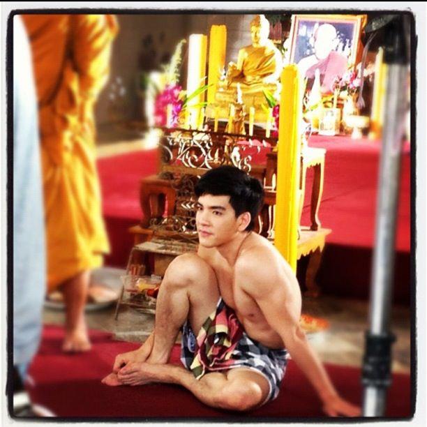 พระเอกกะผ้าขาวม้าใครแซ่บสุด