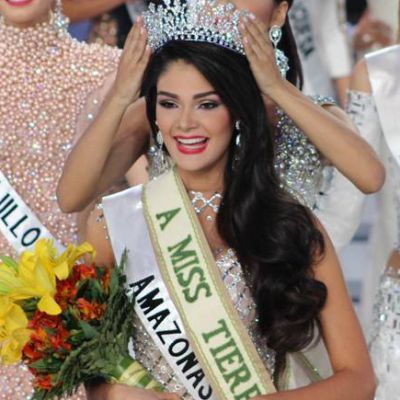 ตัวแทน Venezuela ในเวที Miss Earth 2015 สูง 183 ซม.