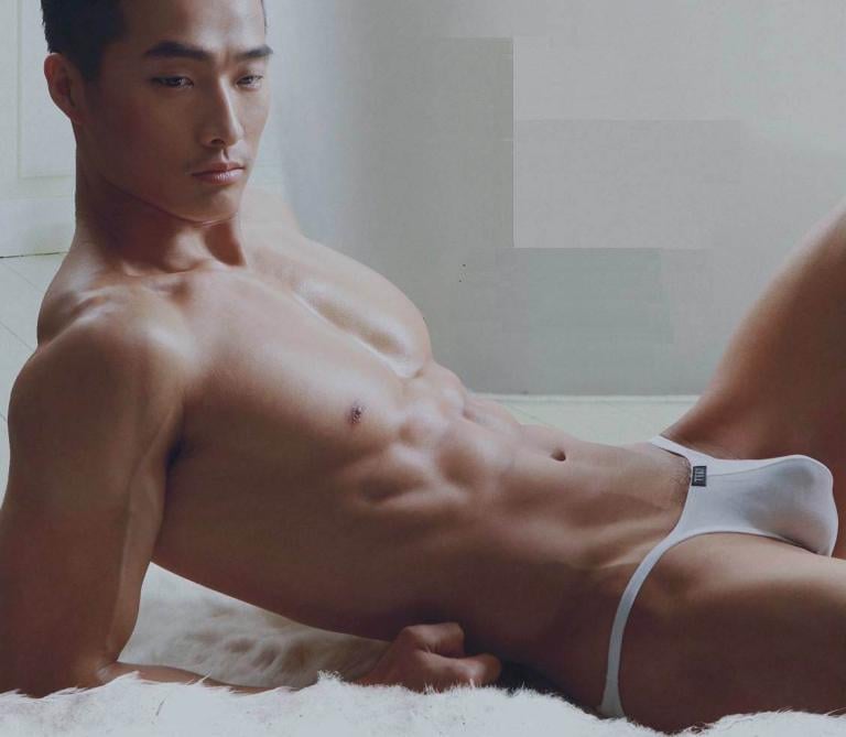 JIN XIANKUI นายแบบ Underwear เลือดมังกร