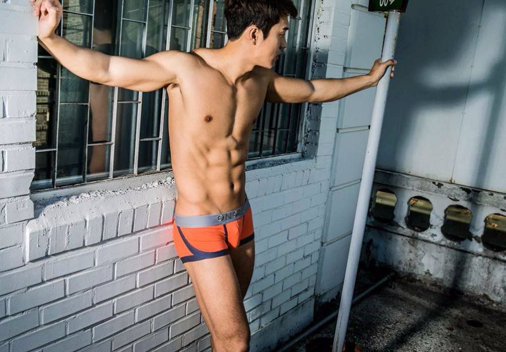 เลียคนหล่อ03