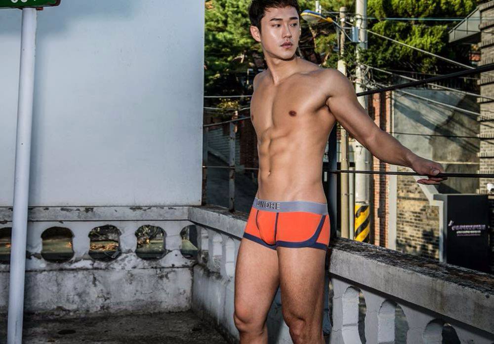 เลียคนหล่อ03