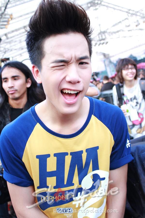 หล่อใสใส