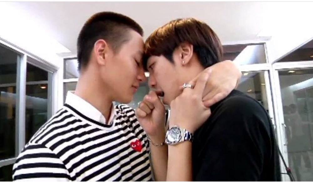 แค่นายอยู่คู่กันคนเป็นหมื่นก็มีความสุข "ไวท์กัปตัน"