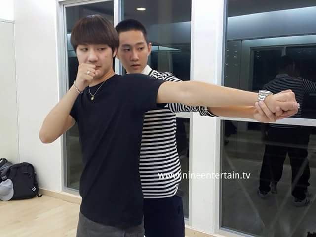 แค่นายอยู่คู่กันคนเป็นหมื่นก็มีความสุข "ไวท์กัปตัน"