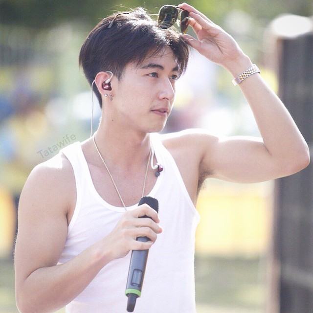 โตโน่ สักครั้งจะตั้งใจเลีย