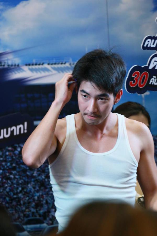 โตโน่ สักครั้งจะตั้งใจเลียๆๆ