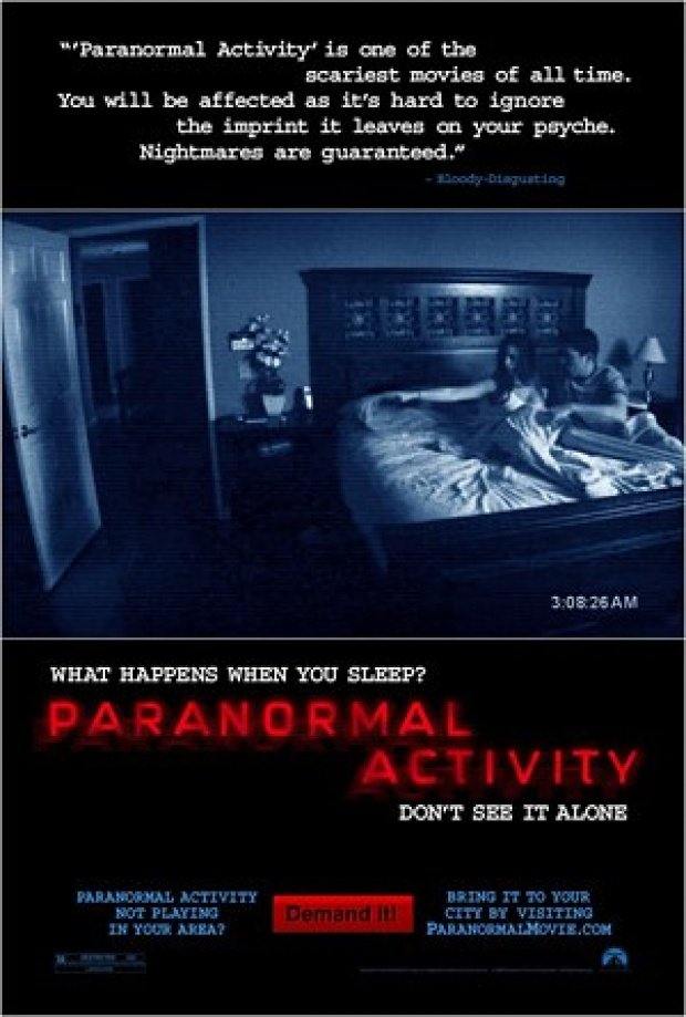 3. Paranormal activity ** กวาดรายได้ไปอย่างถล่มทลายถึง 193.3 ล้านเหรียญสหรัฐ โดยใช้ต้นทุนสร้างแค่ 15,000 เหรียญสหรัฐ