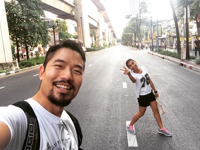 อ๊าาารายยย เลียลุงแป๊บนะ