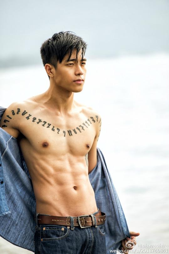 ถอดโชว์เรือนร่าง 1005