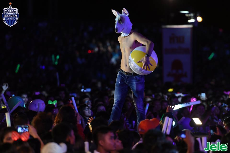 บรรยากาศเคาท์ดาวน์ 2016 บุรีรัมย์