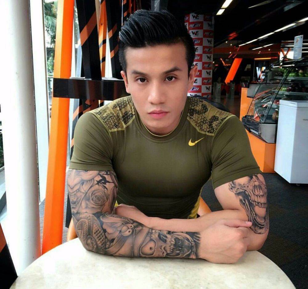 กล้ามรอยสักสุดล่ำ