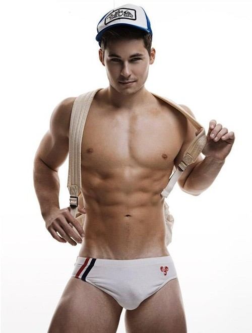 Hot guy in underwear 113