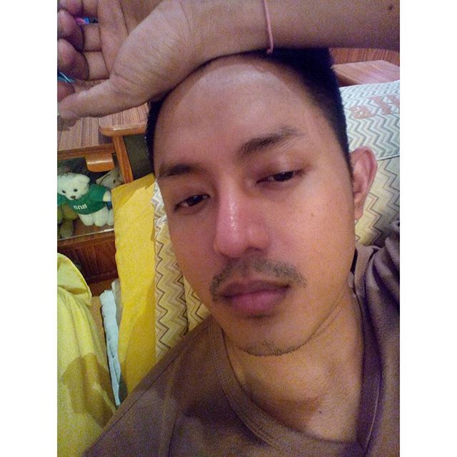 หนุ่มหล่อขาวตี๋ ดีกรีเดือนมหาลัย 1