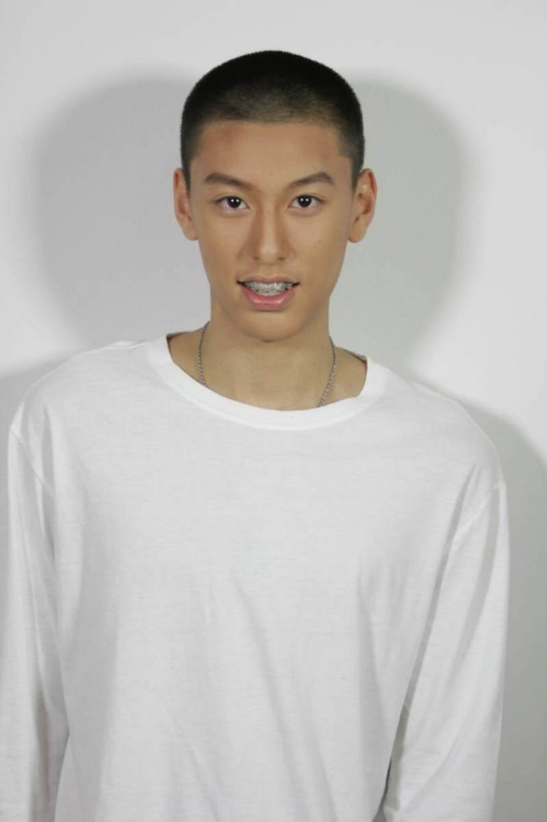 ตี๋ตี๋ขาวขาวหน้าคล้ายใครหว่า ....ลูกเทพก็มา