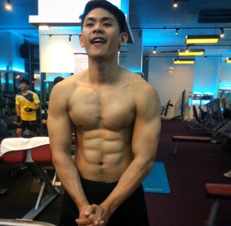 หนุ่มตี๋ หุ่นแซ่บ