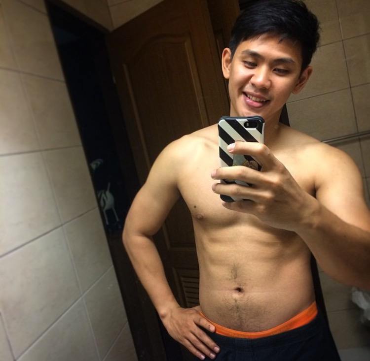 หนุ่มตี๋ หุ่นแซ่บ