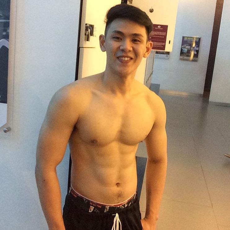 หนุ่มตี๋ หุ่นแซ่บ