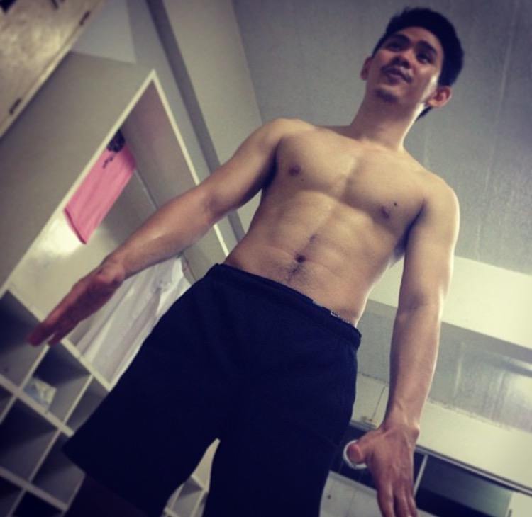 หนุ่มตี๋ หุ่นแซ่บ