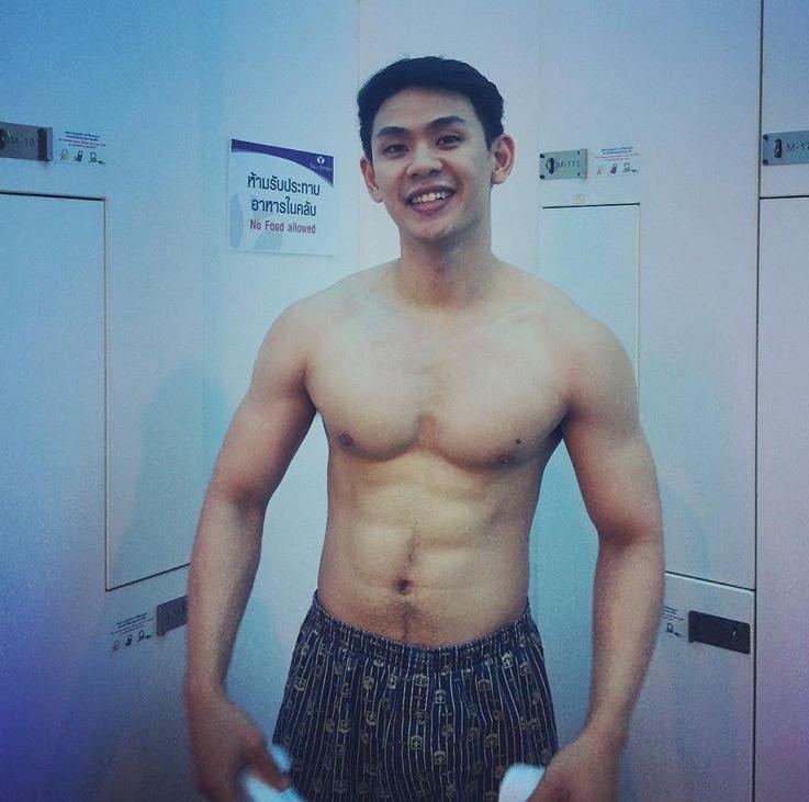 หนุ่มตี๋ หุ่นแซ่บ