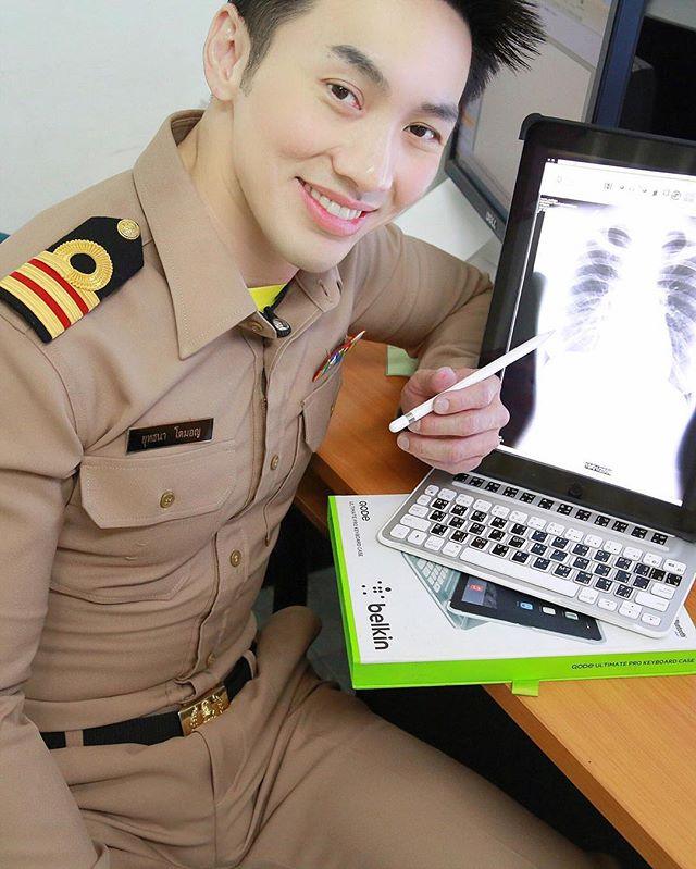 รู่สึกป่วยเลย คุณหมอแซ่บ IG: dryutthana FB: Yutthana Tomorn