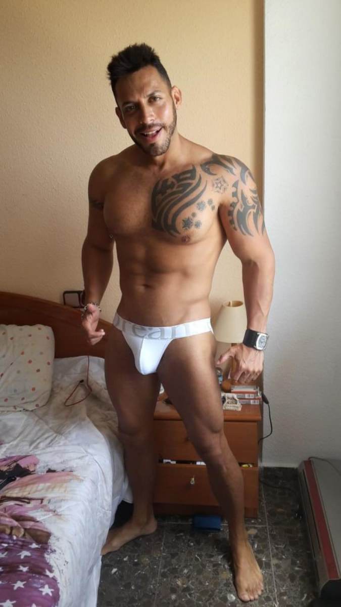 Hot guy in underwear 116