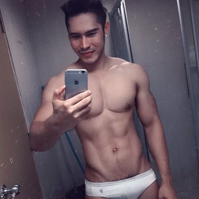 มาดูกันหน่อย ถ้าใครรู้จักช่วยบอก IG หรือ Facebook เขาให้เราที