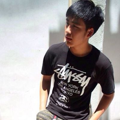 หล่อทะลุเสื้อ @บารวี393