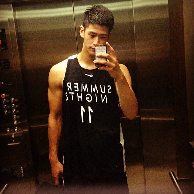 เสื้อกล้ามหล่อ ๆ หลากแบบ @บารวี 411