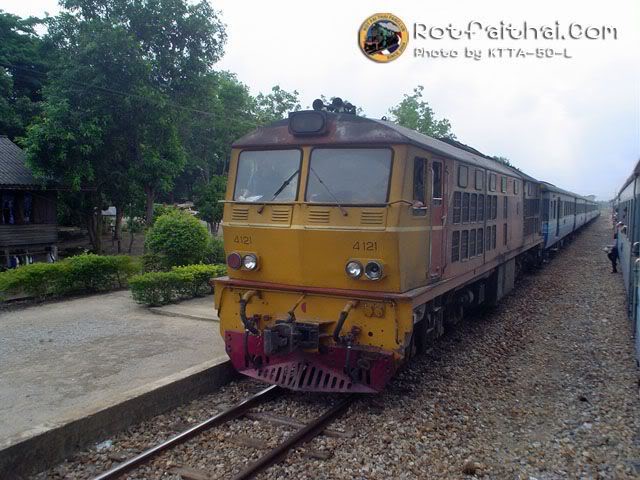 นั่งรถไฟเที่ยวที่กาญจนบุรี