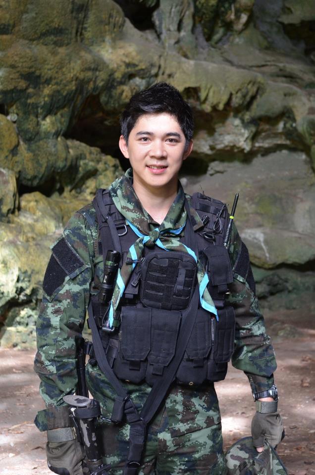 ธีมลายพราง +บารวี ๔๗๗