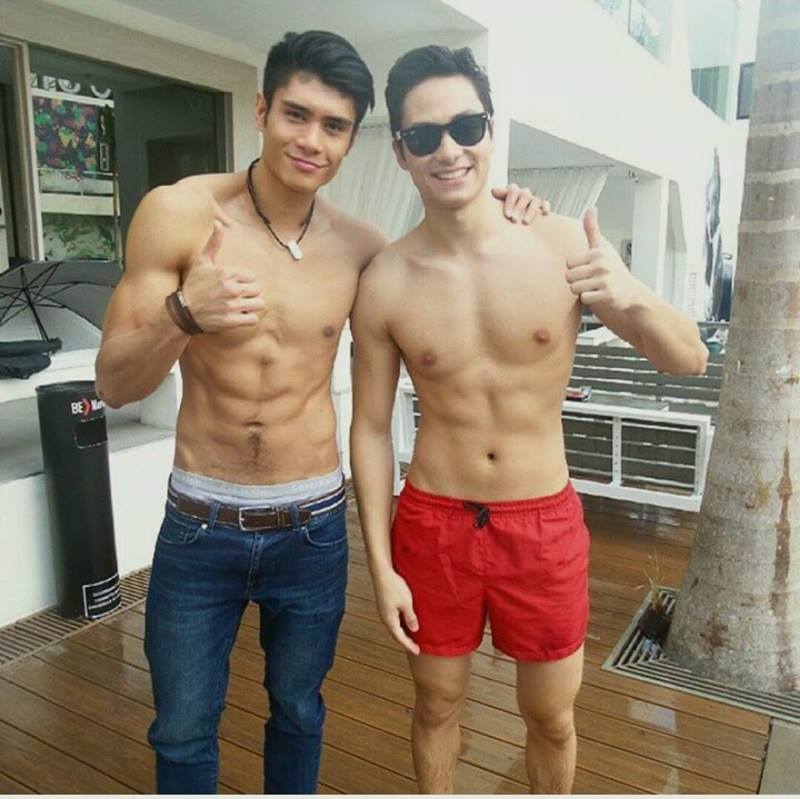 ถอดโชว์