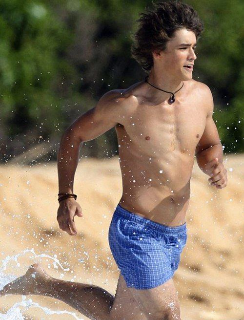 Brenton Thwaites