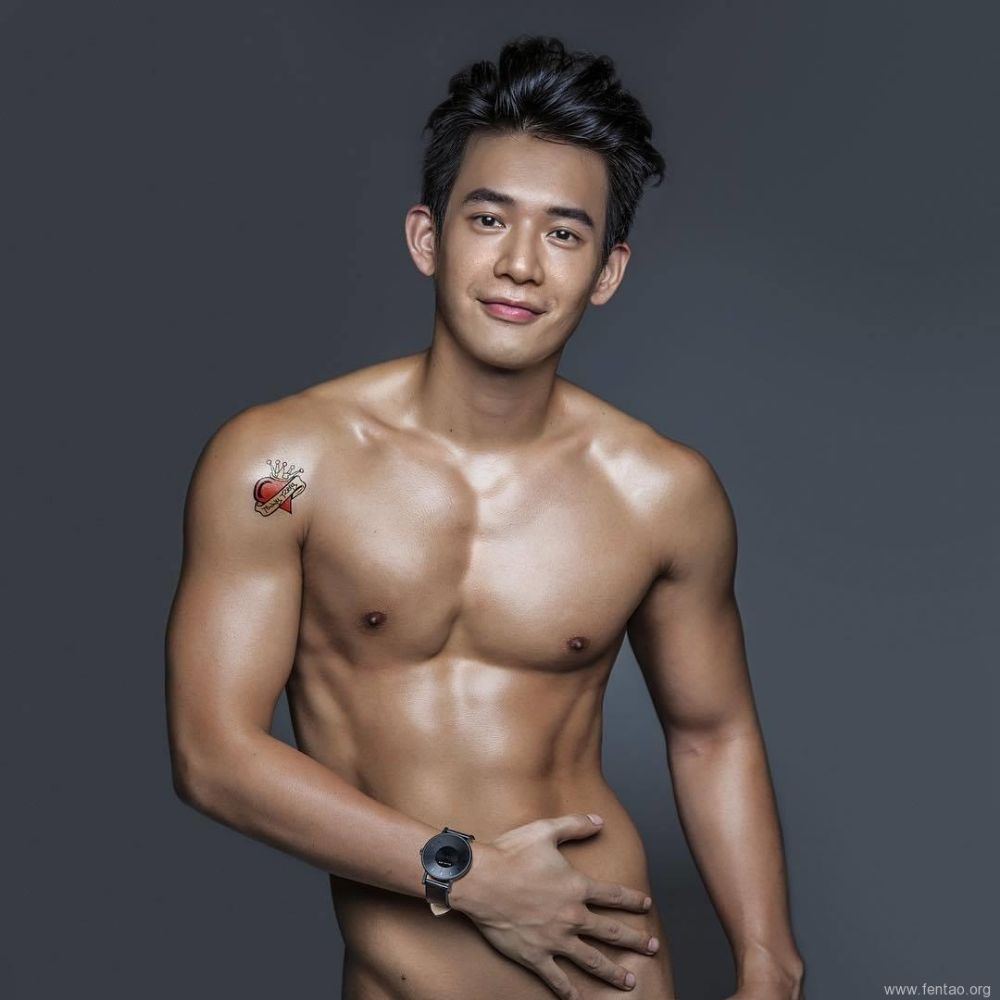 ขบที่นมเขาเบา ๆ 557