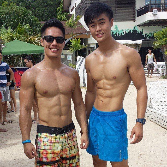 ขบที่นมเขาเบา ๆ 557