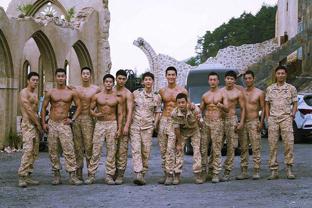 เอาไอจีพี่ทหารอัลฟาทีมจากซีรีส์ #DescendantsoftheSun มาฝาก ทีมภริยาทหารฟอลด่วน!