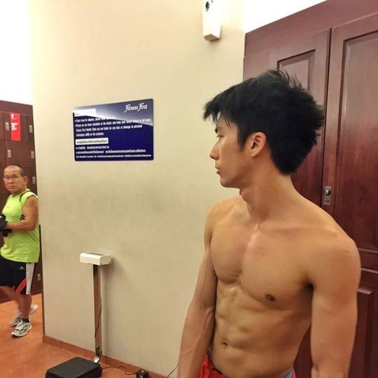 ผู้ชายพาเพลิน 4