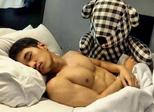 ผู้ชายพาเพลิน 4