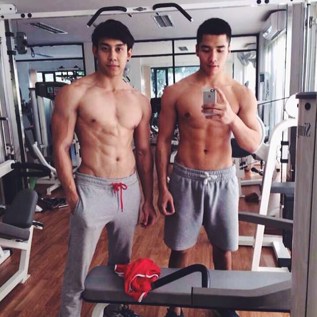 หนึ่ง สอง สาม เอาล่ำเบอร์ไหนครับ 581