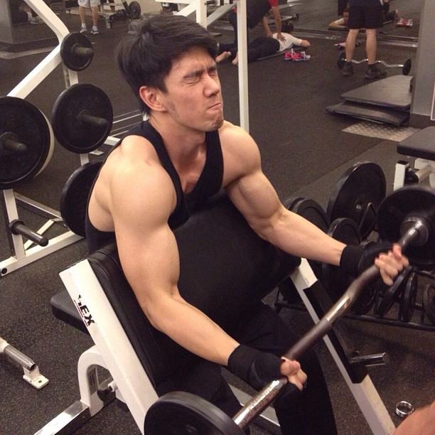 ดูซีรีส์ไปก็โพสต์ไปได้  กินยำไปด้วยก็ได้  เจริญอาหาร 582