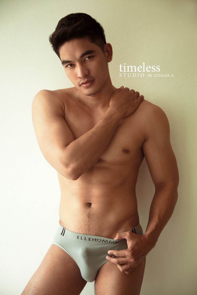 นายแบบหนุ่มหล่อแซ่บๆ ของ timeless STUDIO