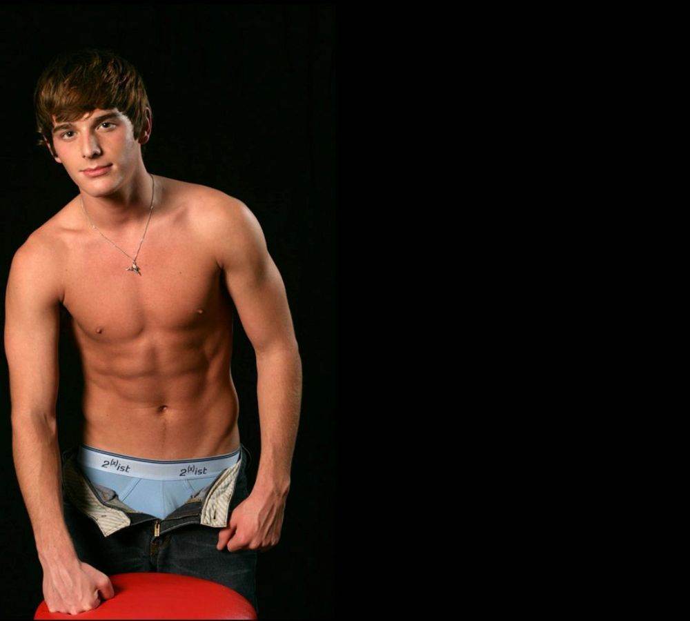 ดาวโป๊เกย์หน้าหล่อ Brent Corrigan หุ่นแซ่บกับกระปู๋ทรงสวย ที่เห็นเเล้วต้องอยากโดน