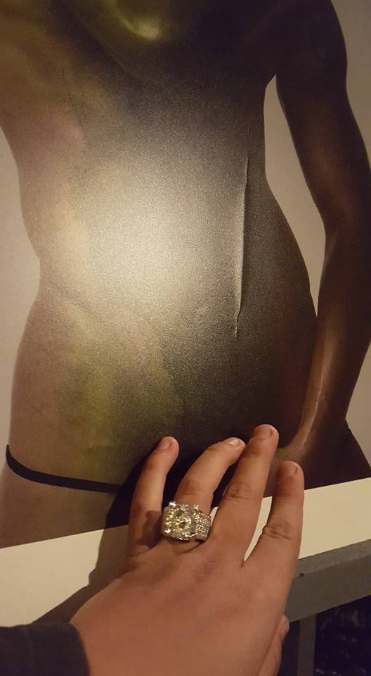 งานแสดงภาพเปลือย MARTPEERAPAK