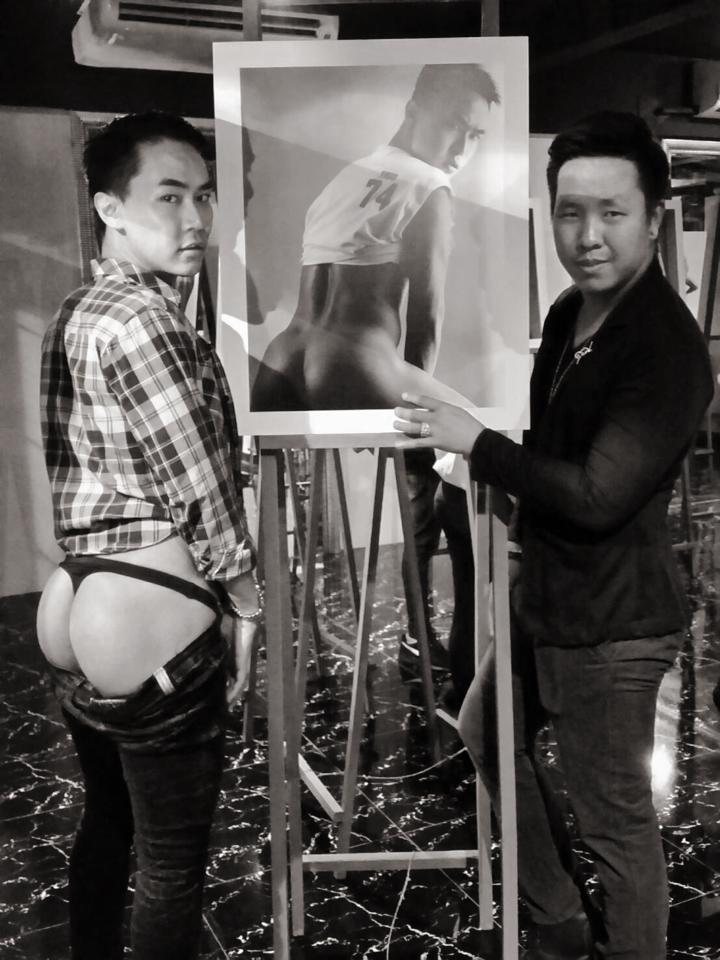 งานแสดงภาพเปลือย MARTPEERAPAK