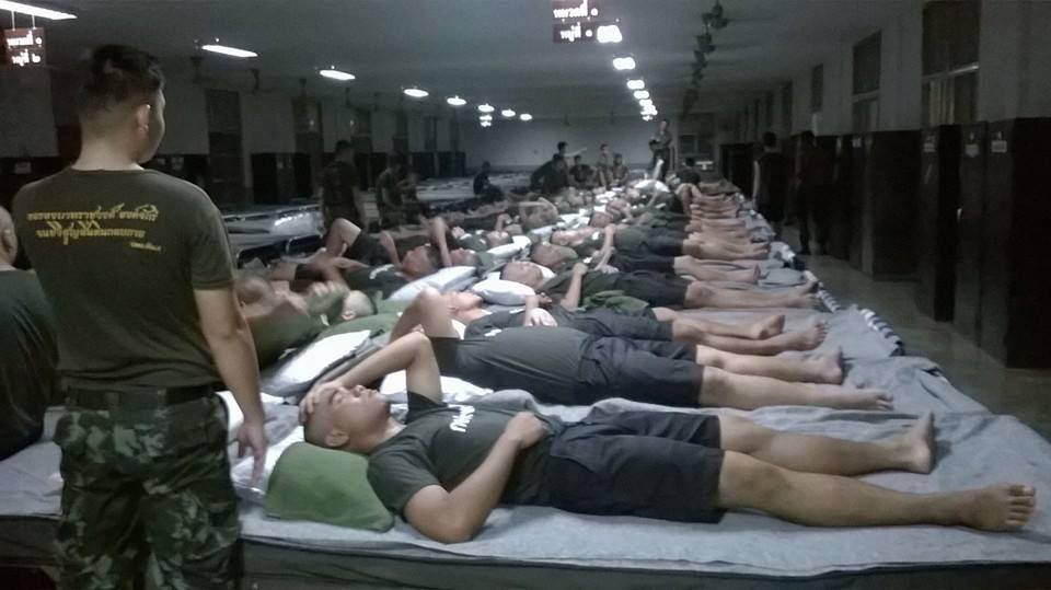 ผู้ชายผลัดกันชม 97 อยากไปช่วยผ่อนคลายหลังฝึก (ตามคำขอ)