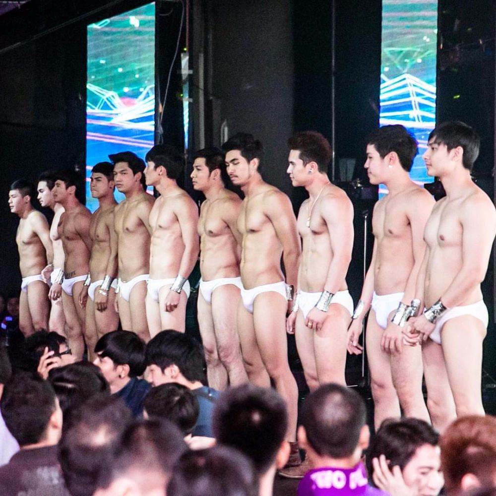 Club ฮอดที่สุดต้อนรับสงกรานต์...แบบเเซ่บๆๆ Fake club the next gen...